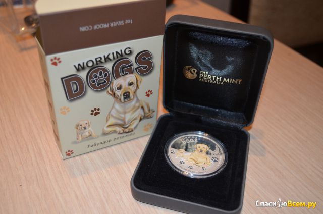 Серебряная монета 1$ Tuvalu "Лабрадор ретривер" из серии Working Dogs 2011 г.