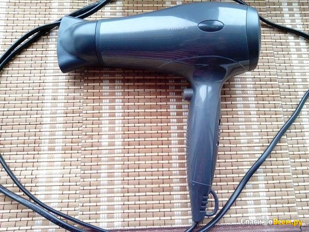 Фен для волос Philips HP 4935-22 Salon Dry Active ION