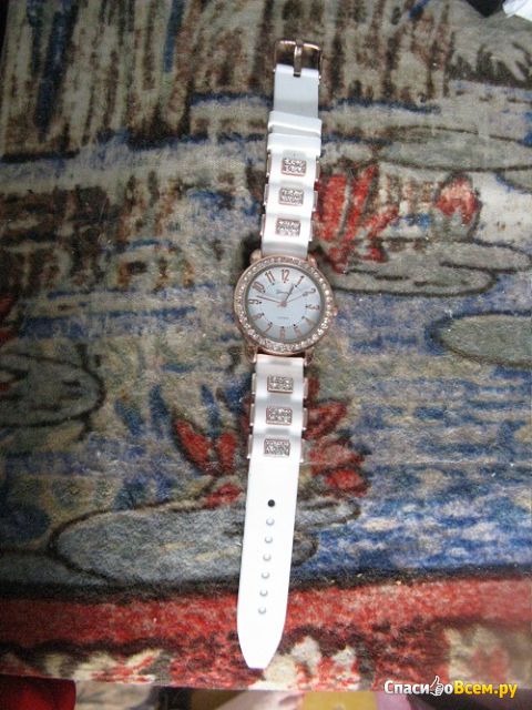 Наручные часы с силиконовым ремешком Geneva Platinum NO:2718 LC