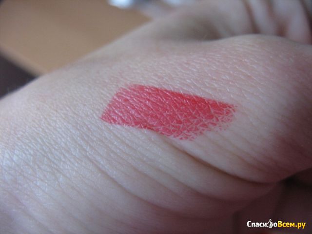 Губная помада Avon "Максимум цвета" Ultra Colour Bold Lipstick Sample Red Extreme