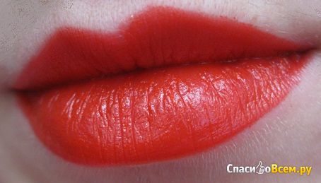 Губная помада Avon "Максимум цвета" Ultra Colour Bold Lipstick Sample Coral Burst