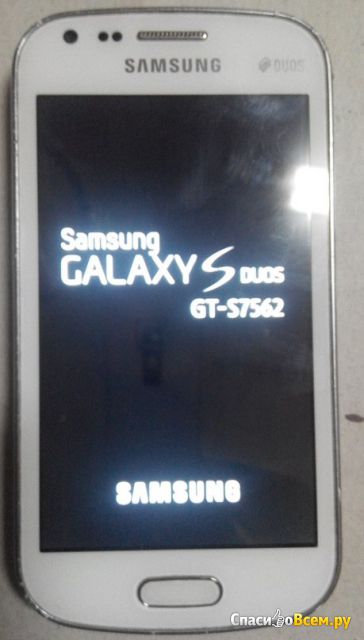 Смартфон Samsung Galaxy S Duos GT-S7562