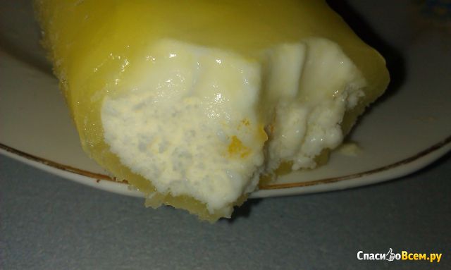 Мороженое с кусочками ананаса "Бумеранг" Бодрая корова с натуральным соком