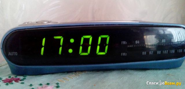 Часы-будильник с радиоприемником Vitek VT-3501 B