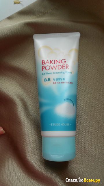 Пенка для умывания Etude House Baking Powder BB Deep Cleansing Foam