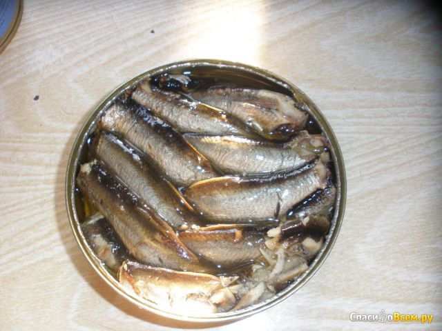 Консервы рыбные шпроты в масле "Богатый улов"
