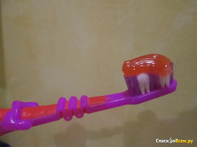 Гелевая зубная паста "Дракоша" клубника