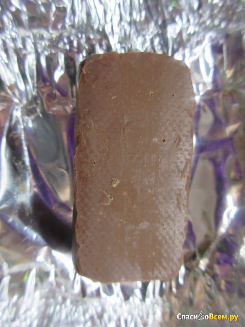 Шоколадные конфеты Акконд "Шоконатка" с арахисом