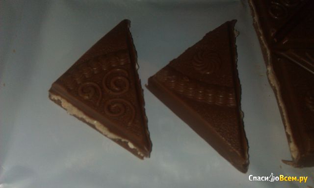 Шоколад молочный «Россия» Любимые десерты со вкусом «Орехового торта»
