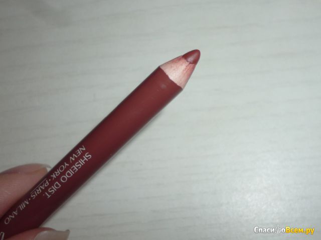 Карандаш для губ Shiseido Smoothing lip pencil