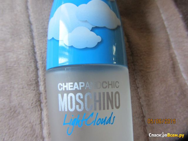 Женская туалетная вода Moschino Cheap&Chic Light Clouds
