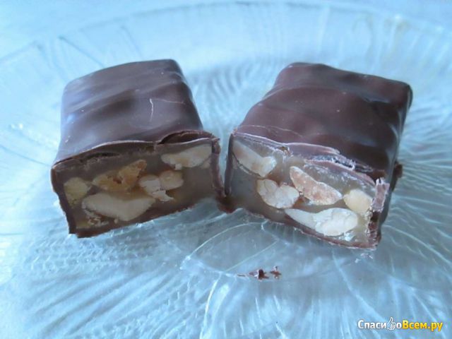 Конфеты шоколадные Райт с арахисом и карамелью "Невский кондитер Белинский"