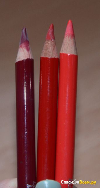 Карандаши для губ Cascade of Colours Lip contour pencil