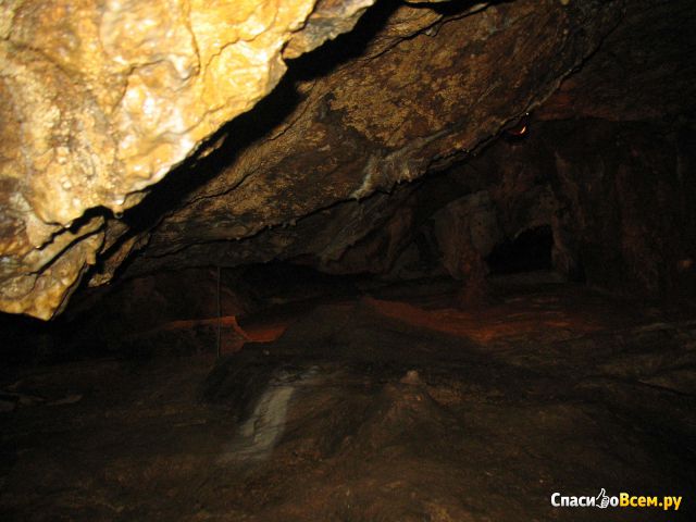 Красная пещера Кизил-Коба (Крым)