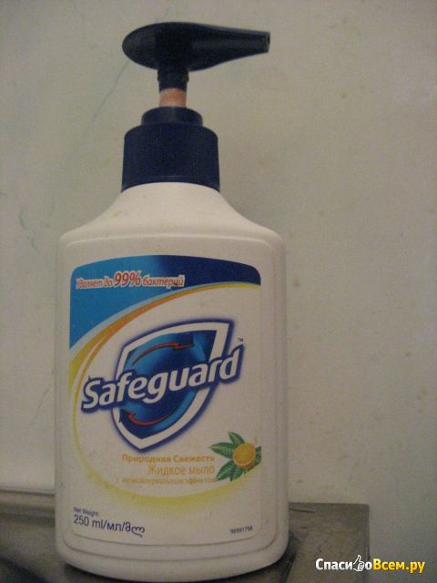 Жидкое мыло с антибактериальным эффектом Safeguard "Природная свежесть"