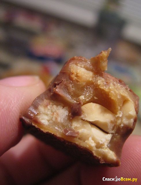 Конфеты Roshen "Candy Nut" with Peanuts