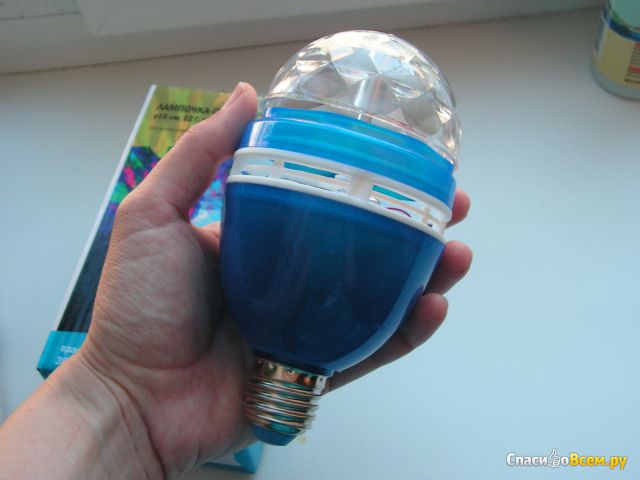 Лампочка-проектор вращающаяся «Шуан Ксионг» пластиковая