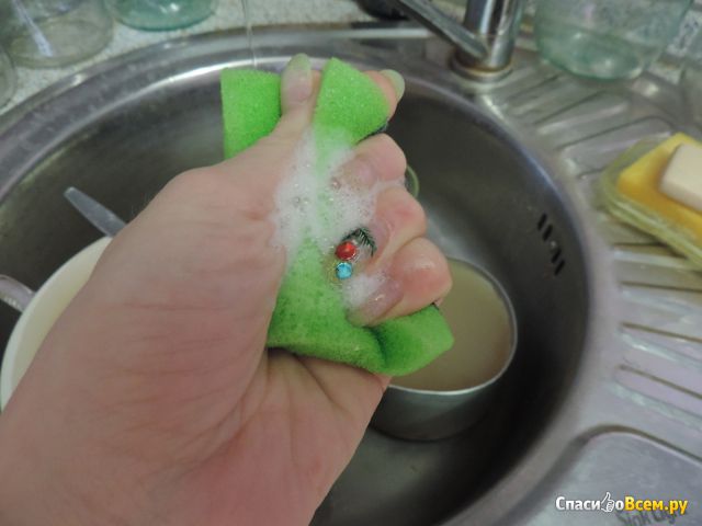 Средство для мытья посуды Капля VOX "Ативный кислород" Яблоко