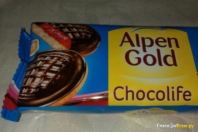 Бисквитное печенье Alpen Gold Chokolife "Ароматные ягоды"