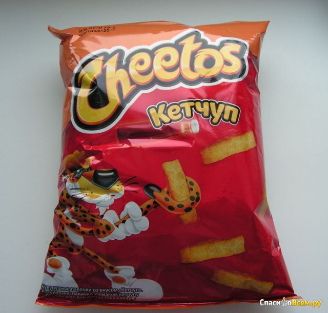Кукурузные палочки Cheetos со вкусом «Кетчуп»