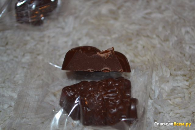 Шоколадные конфеты Sweeterella "Сладкое пожелание"