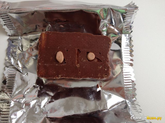 Конфеты Акконд "Сплэш" с шоколадной нугой и арахисом