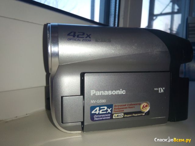 Видеокамера Panasonic NV-GS90