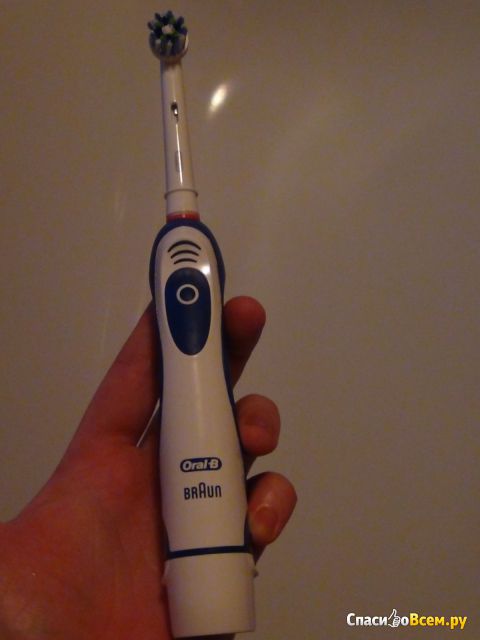 Электрическая зубная щётка Braun Oral-B "Expert" Precision Clean
