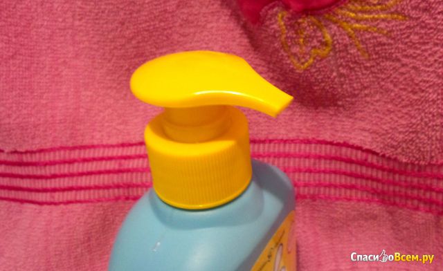 Детский мягкий шампунь для мытья волос и тела "Ушастый нянь" с пантенолом и алоэ