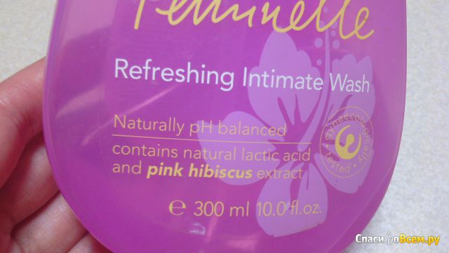 Освежающий гель для интимной гигиены Oriflame "Фэминэль" Feminelle Refreshing Intimate Wash