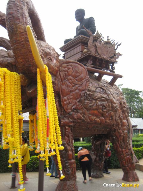 Храм Хуай Монгкол (Таиланд, Хуа Хин)