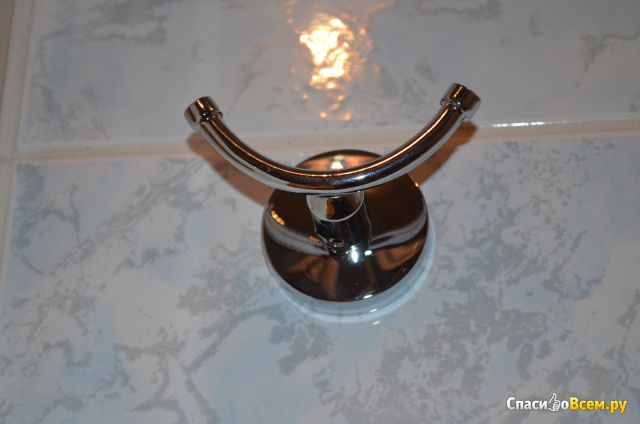 Настенный крючок двойной для ванной Frap арт. F1705-2
