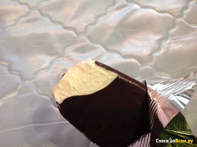 Мороженое "Эскимо Зайчонок" пломбир в шоколадной глазури "Челны Холод"