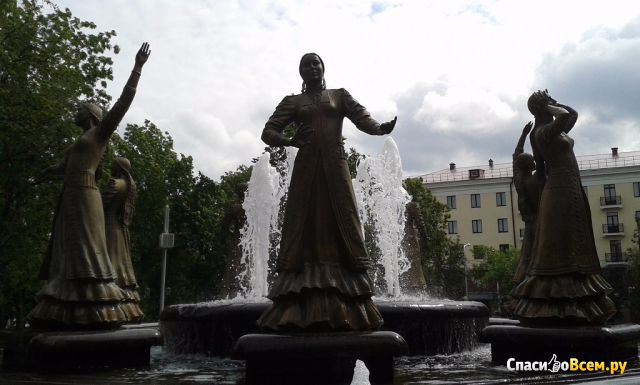 Светомузыкальный фонтан "Семь девушек" (Уфа, Ленина 16)