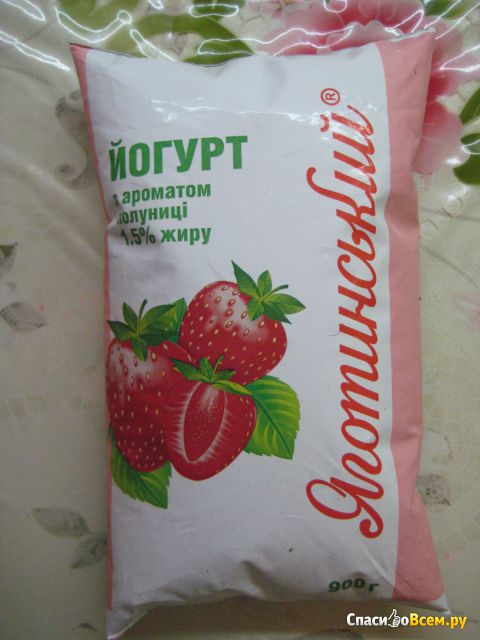 Йогурт "Яготинский" с ароматом клубники 1,5%