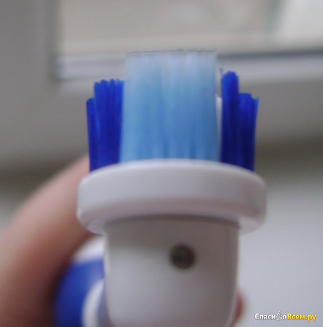 Сменные насадки для электрической щетки Oral-B Precision Clean