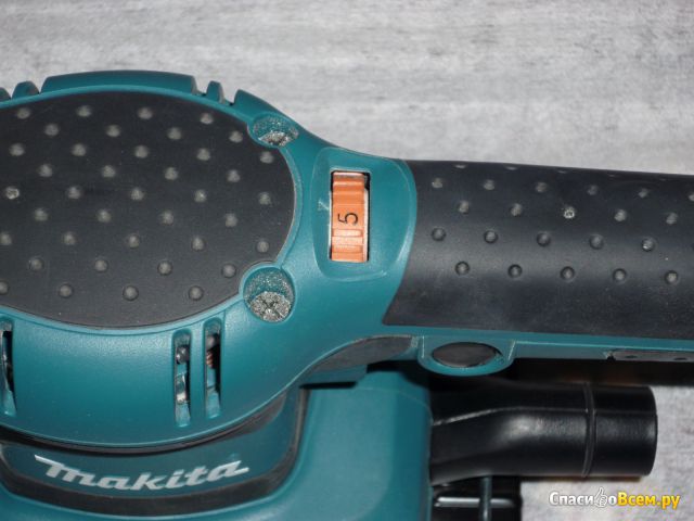 Вибрационная шлифовальная машина Makita BO3711