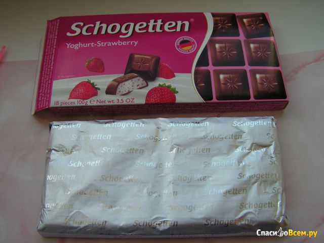Шоколад "Trumpf" Schogetten Yoghurt-Strawberry