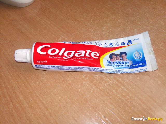 Зубная паста Colgate с фторидом и кальцием, свежая мята