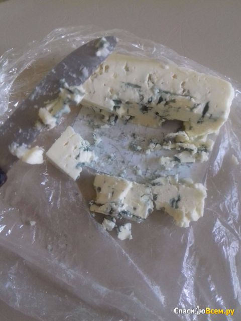 Сыр Milkana GrandBlu сливочный с голубой плесенью 56%