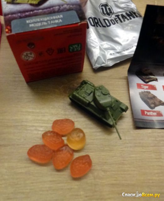 Мармелад жевательный с подарком в наборе Sweet Box World of Tanks