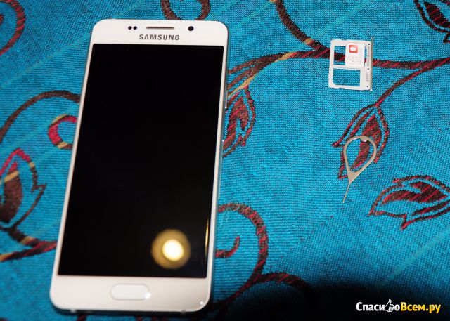 Смартфон Samsung Galaxy A3 SM-A310F