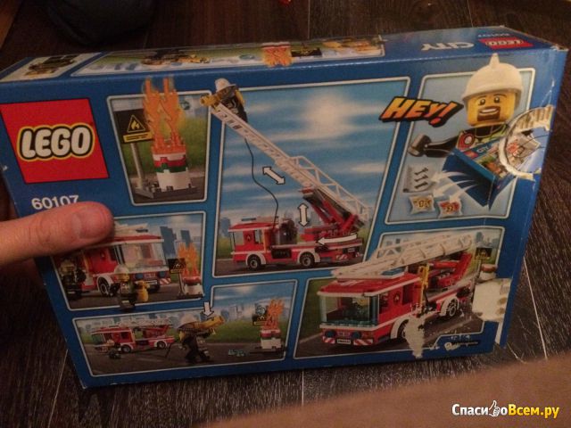 Конструктор Lego City "Пожарный автомобиль с лестницей" 60107