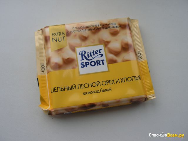Шоколад белый Ritter sport с начинкой "Цельный лесной орех и хлопья"