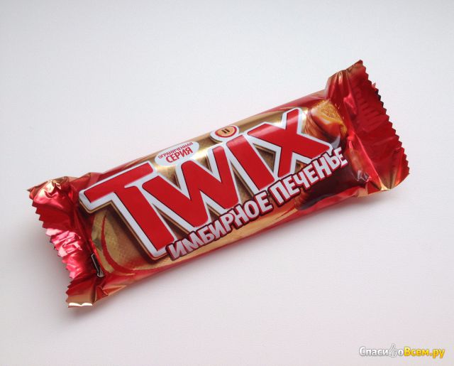Шоколадный батончик Twix Имбирное печенье