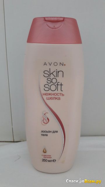 Увлажняющий лосьон для тела Avon Skin So Soft "Нежность"