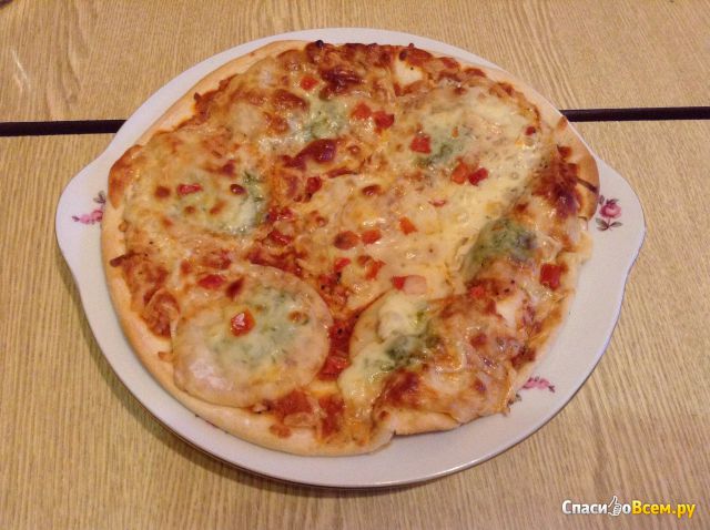 Пицца с Моцареллой La Trattoria