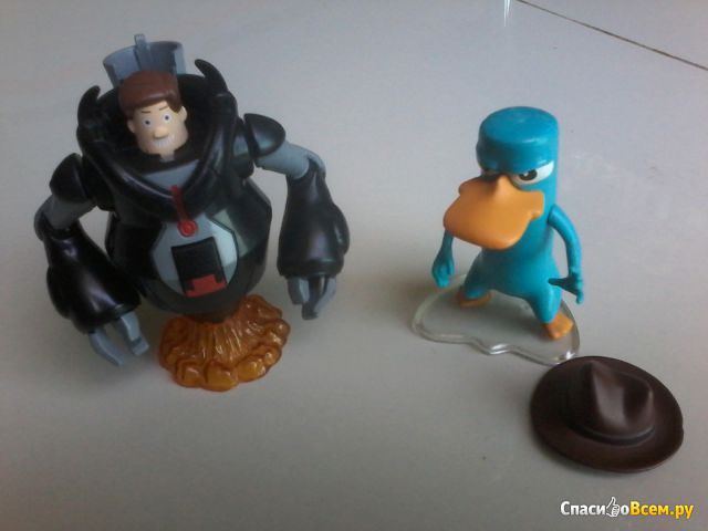 Набор фигурок Disney "Phineas and Ferb. Across the 2nd Dimension" Agent P and Normobot