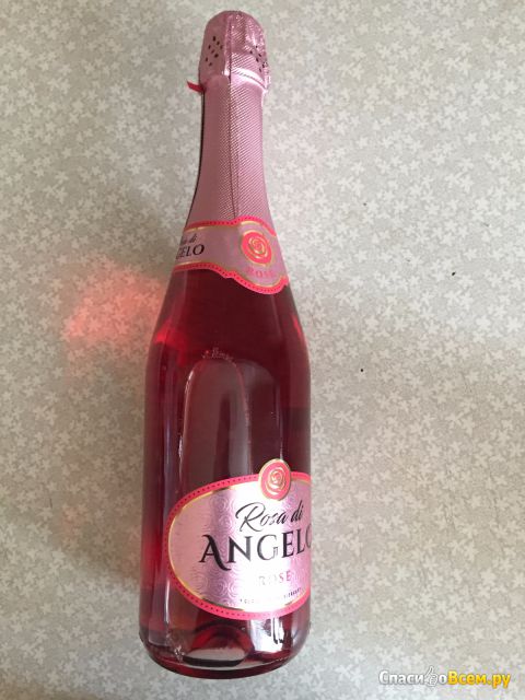 Напиток винный газированный сладкий Rosa di Angelo Rose