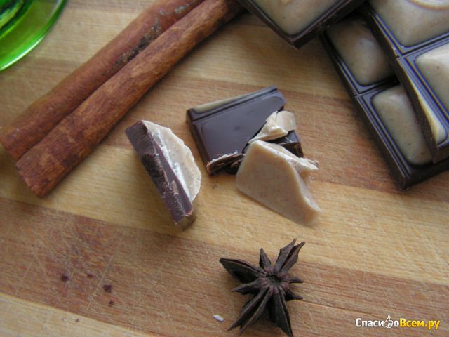 Тёмный шоколад и белый шоколад "Россия щедрая душа" Тертый фундук
